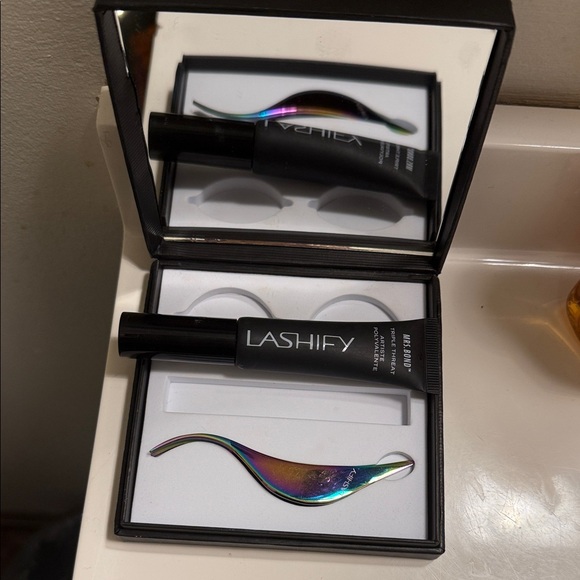 LASHIFY bundle - Picture 3 of 7